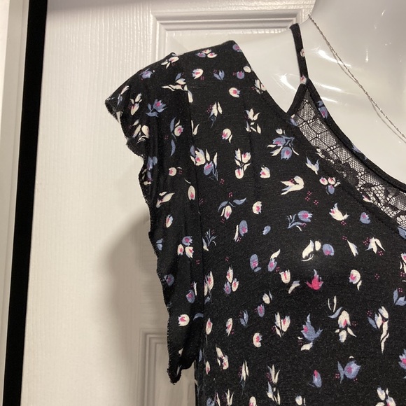 Maurices - Floral Cold Shoulder Lace Insert Scoop Neck Cap Sleeve Top - Sz S - Picture 2 of 10